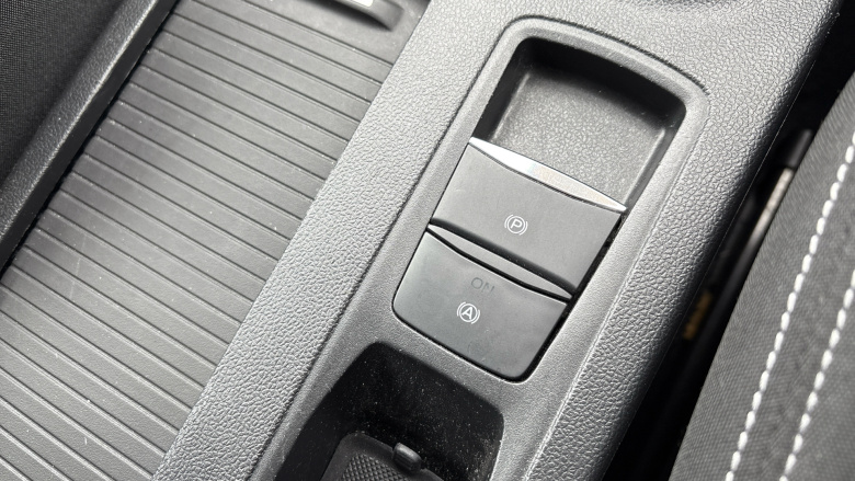 Ford Focus 1.0 EcoBoost 125 Titanium 5dr Petrol Hatchback